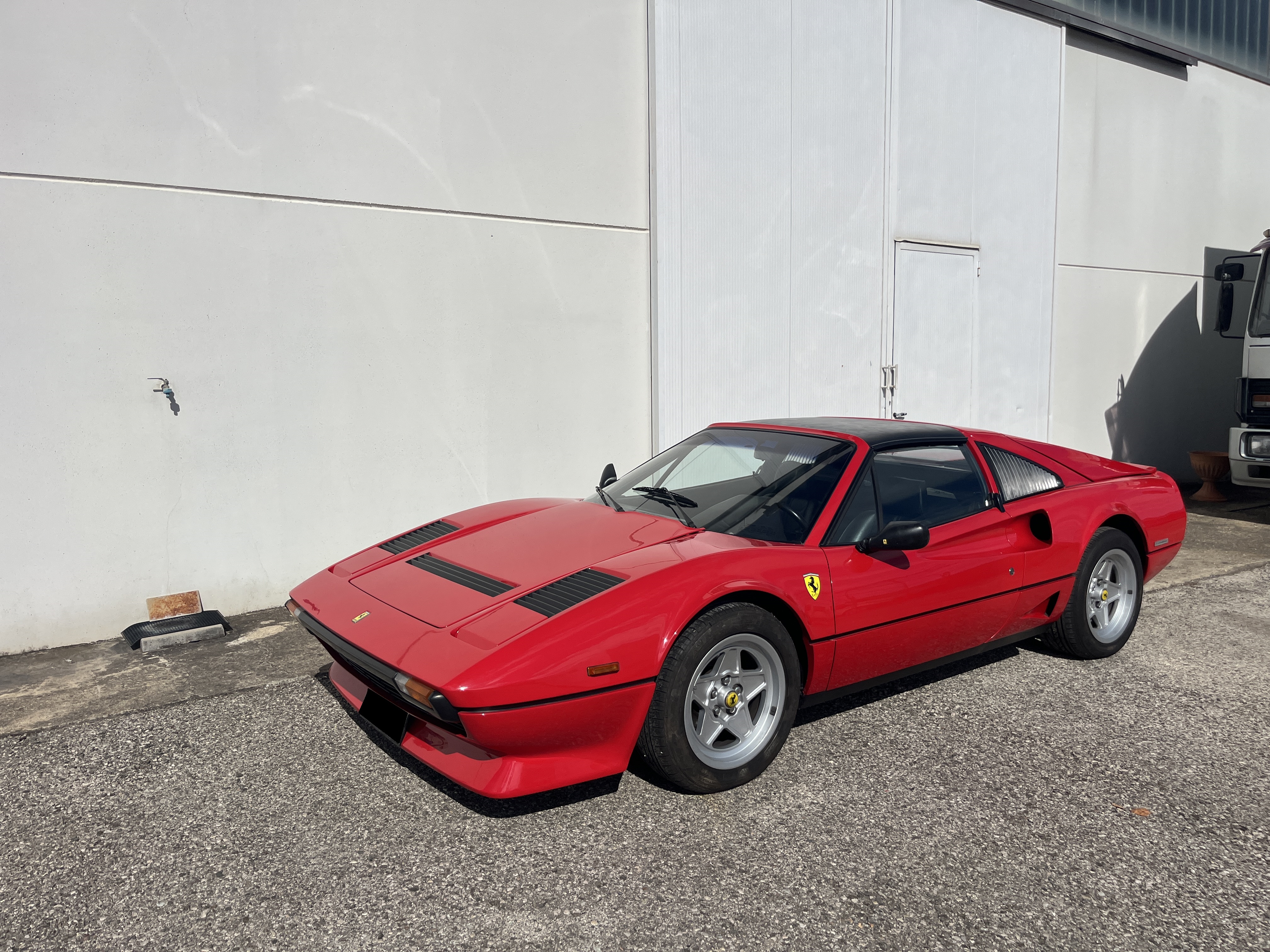 Ferrari 208 GTS Turbo