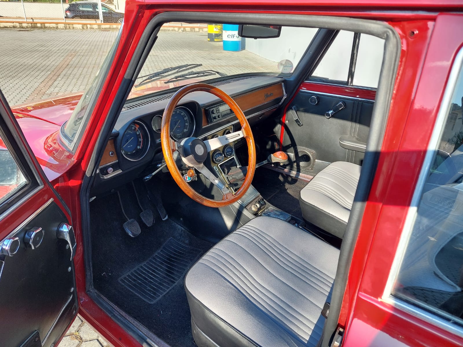 Alfa Romeo Giulia Nuova Super 1300