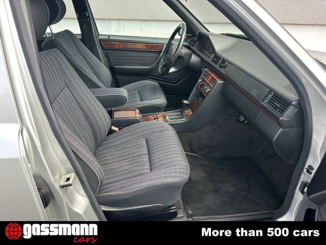 Mercedes Benz 300 TD Kombi - S124 D 