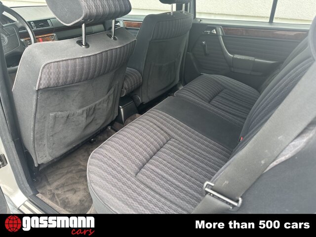 Mercedes Benz 300 TD Kombi - S124 D 