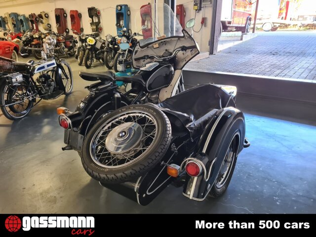 BMW R 60 mit Beiwagen 