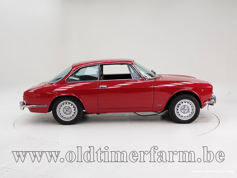 Alfa Romeo GTV 2000 Bertone \'76 