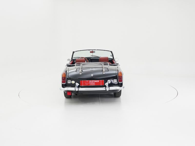 MG B \'68 