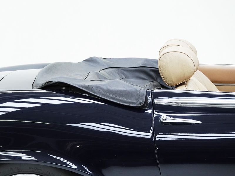 Jaguar E-Type Series 3 V12 