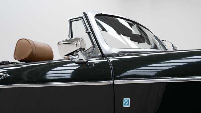 MG B roadster + overdrive \'72 