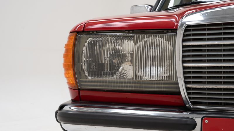Mercedes Benz W123 300 TD \'80 