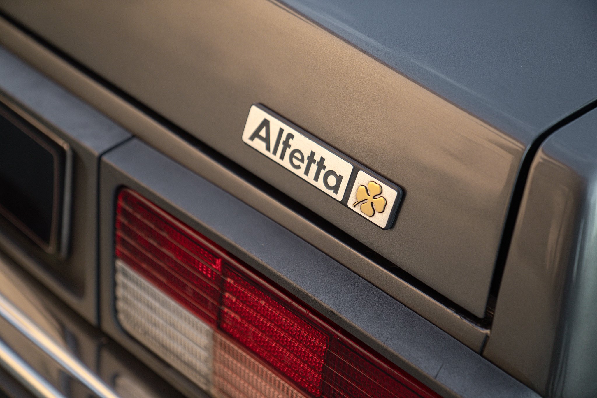 Alfa Romeo ALFETTA INIEZIONE QUADRIFOGLIO ORO 