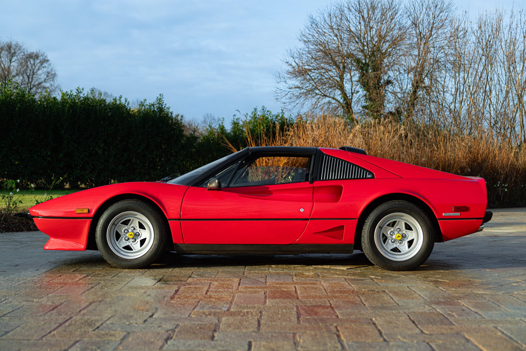 Ferrari FERRARI 208 GTS TURBO 