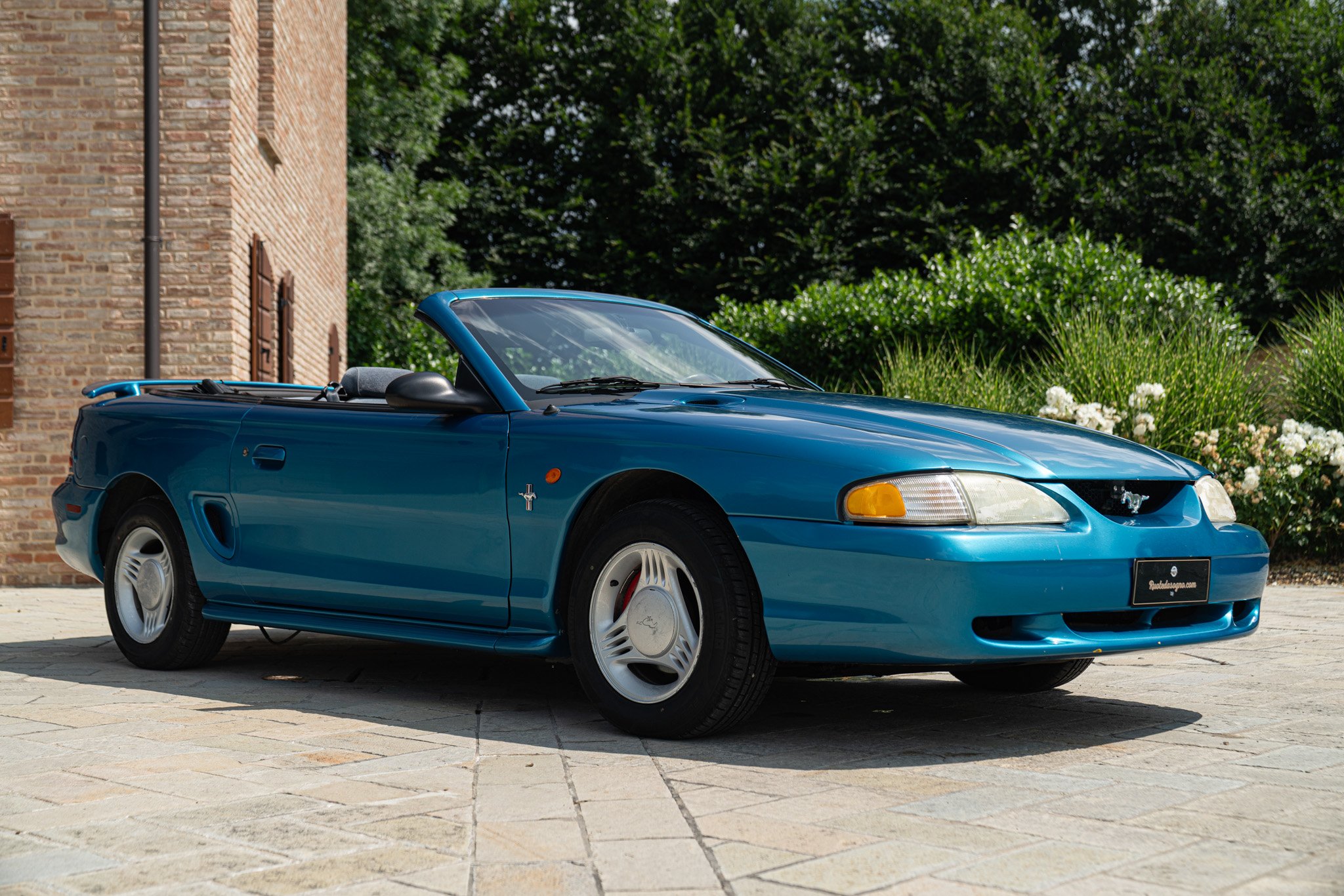 Ford MUSTANG CABRIOLET 