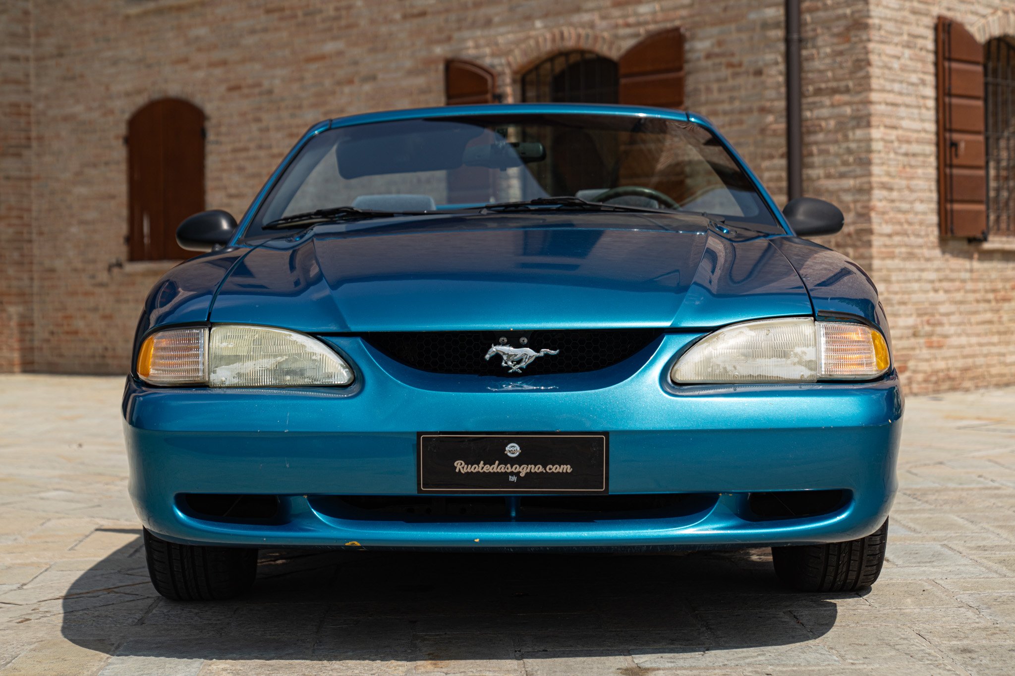Ford MUSTANG CABRIOLET 