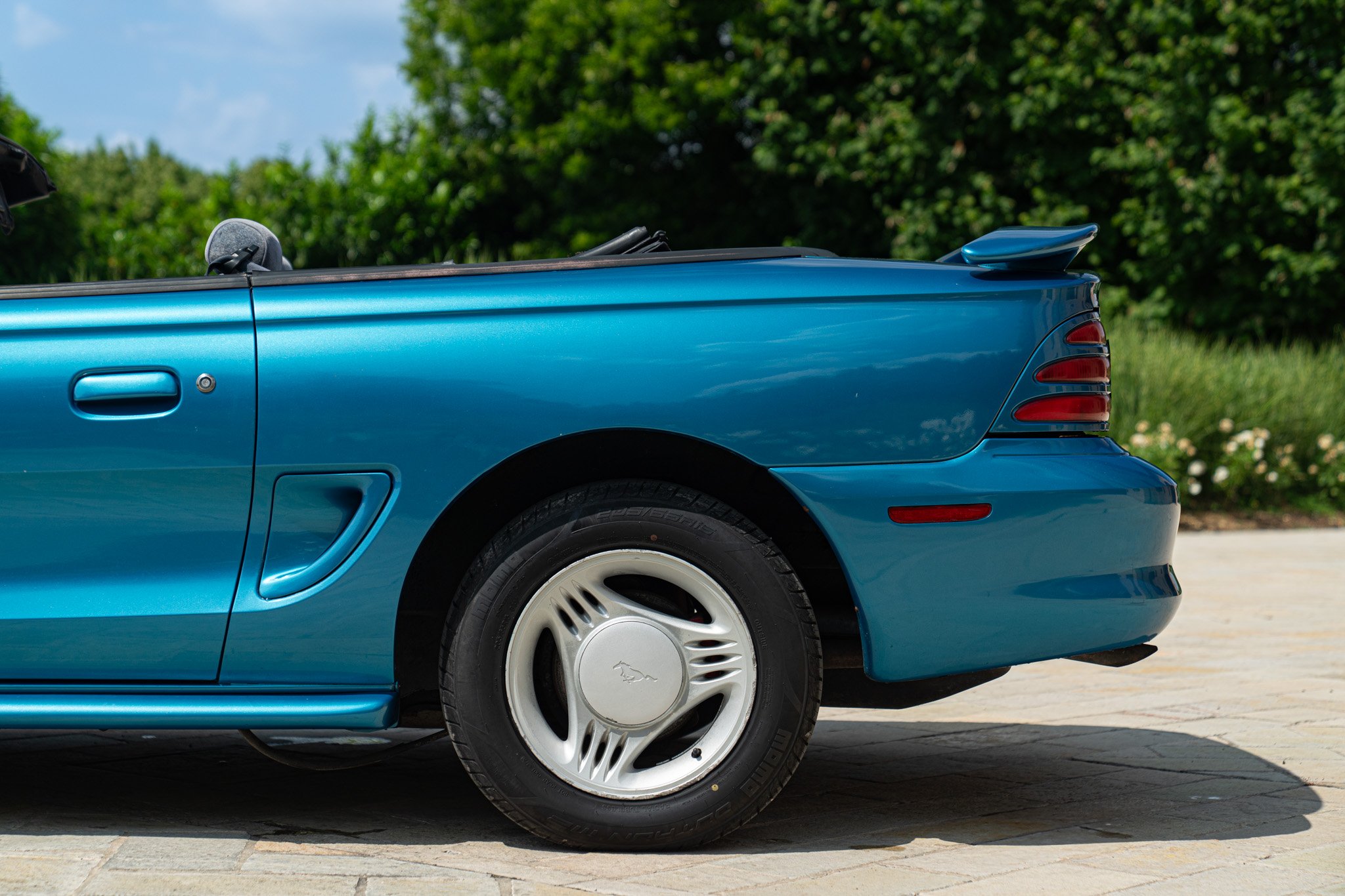 Ford MUSTANG CABRIOLET 