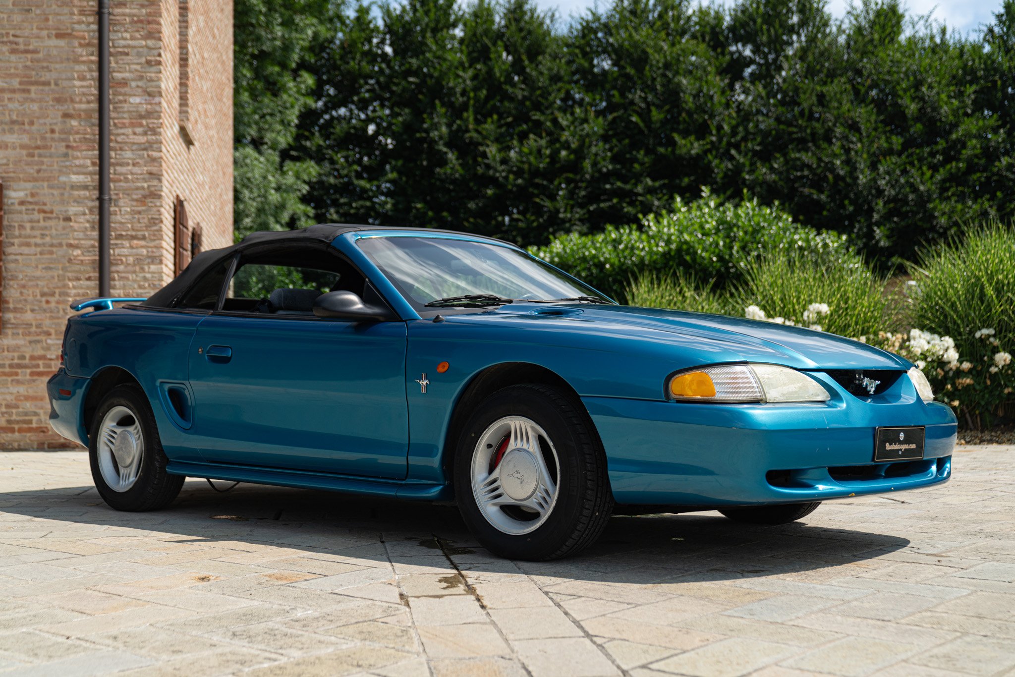 Ford MUSTANG CABRIOLET 