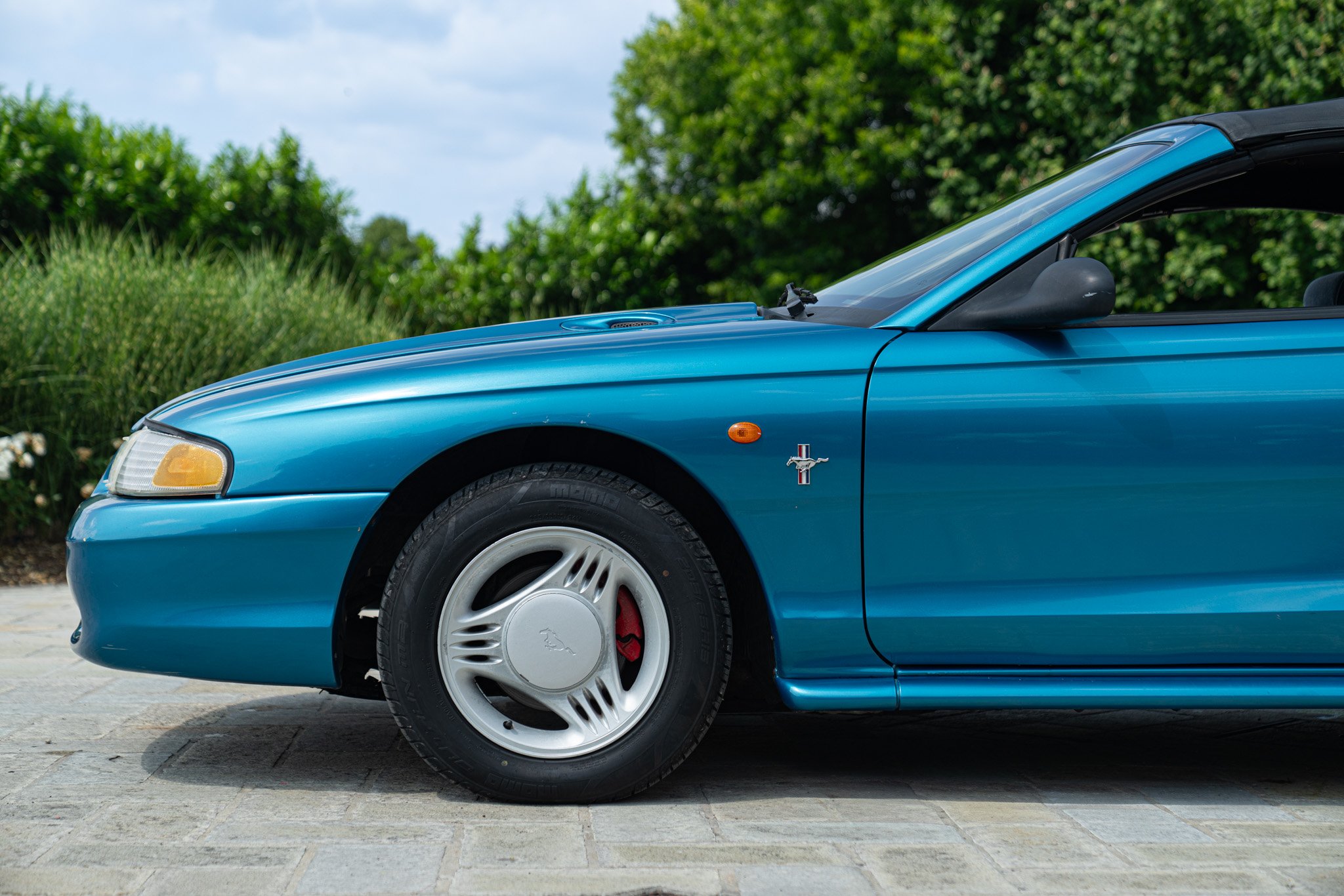 Ford MUSTANG CABRIOLET 
