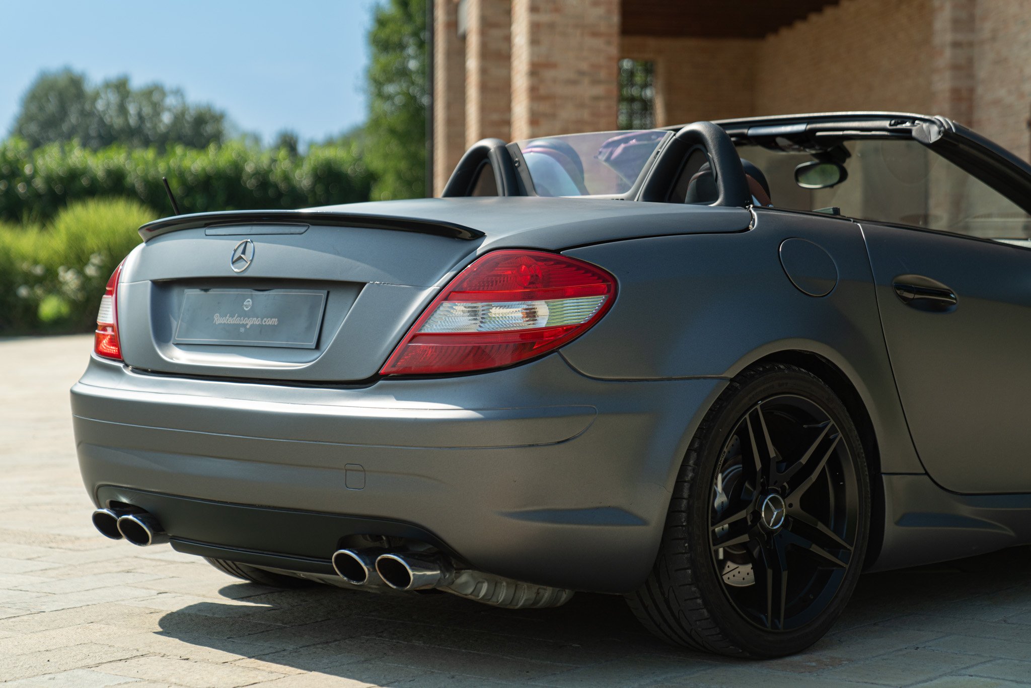 Mercedes Benz SLK 55 AMG 