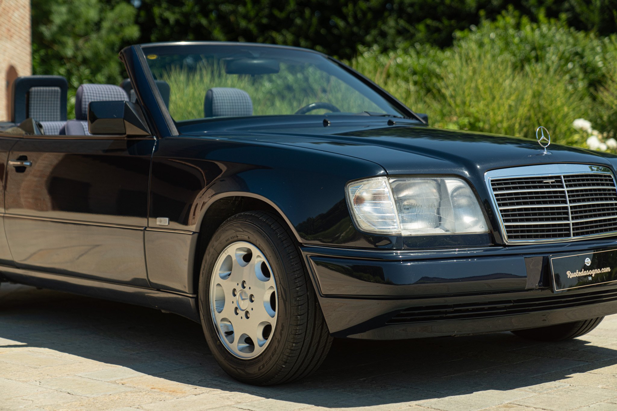 Mercedes Benz CE 200 CABRIO 