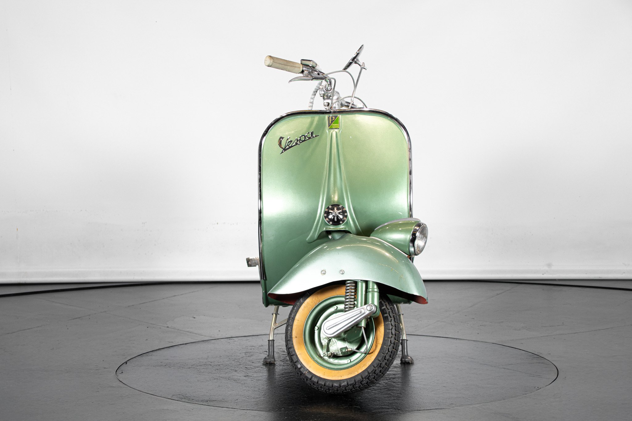 Piaggio PIAGGIO VESPA V31T \"FARO BASSO\" 