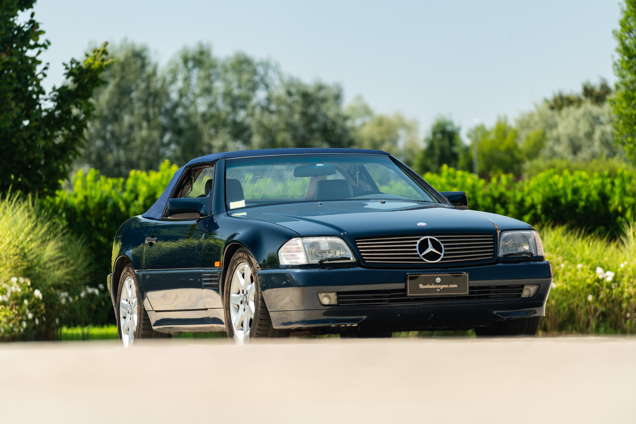 Mercedes Benz 500 SL 