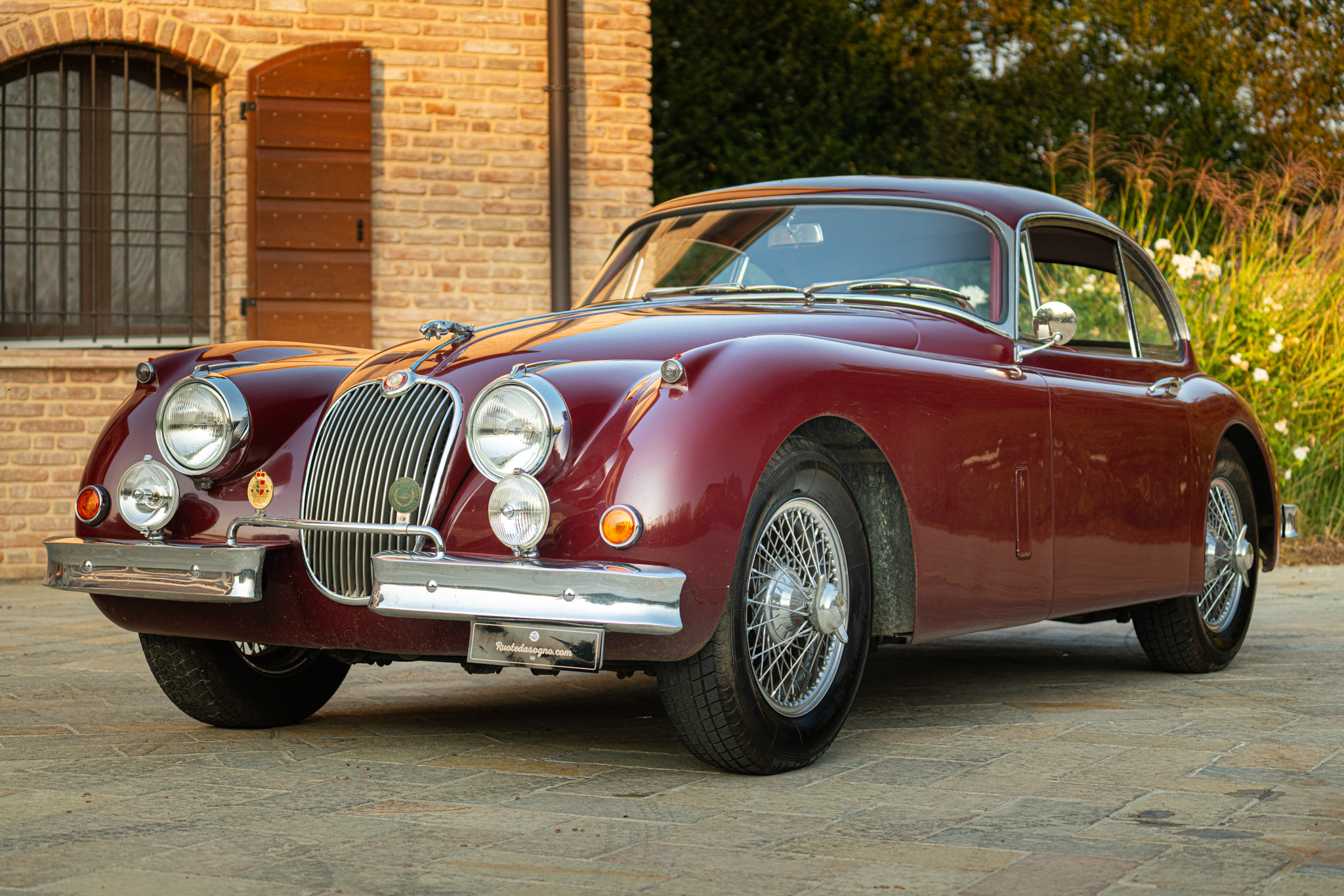 Jaguar XK 150 FHC 