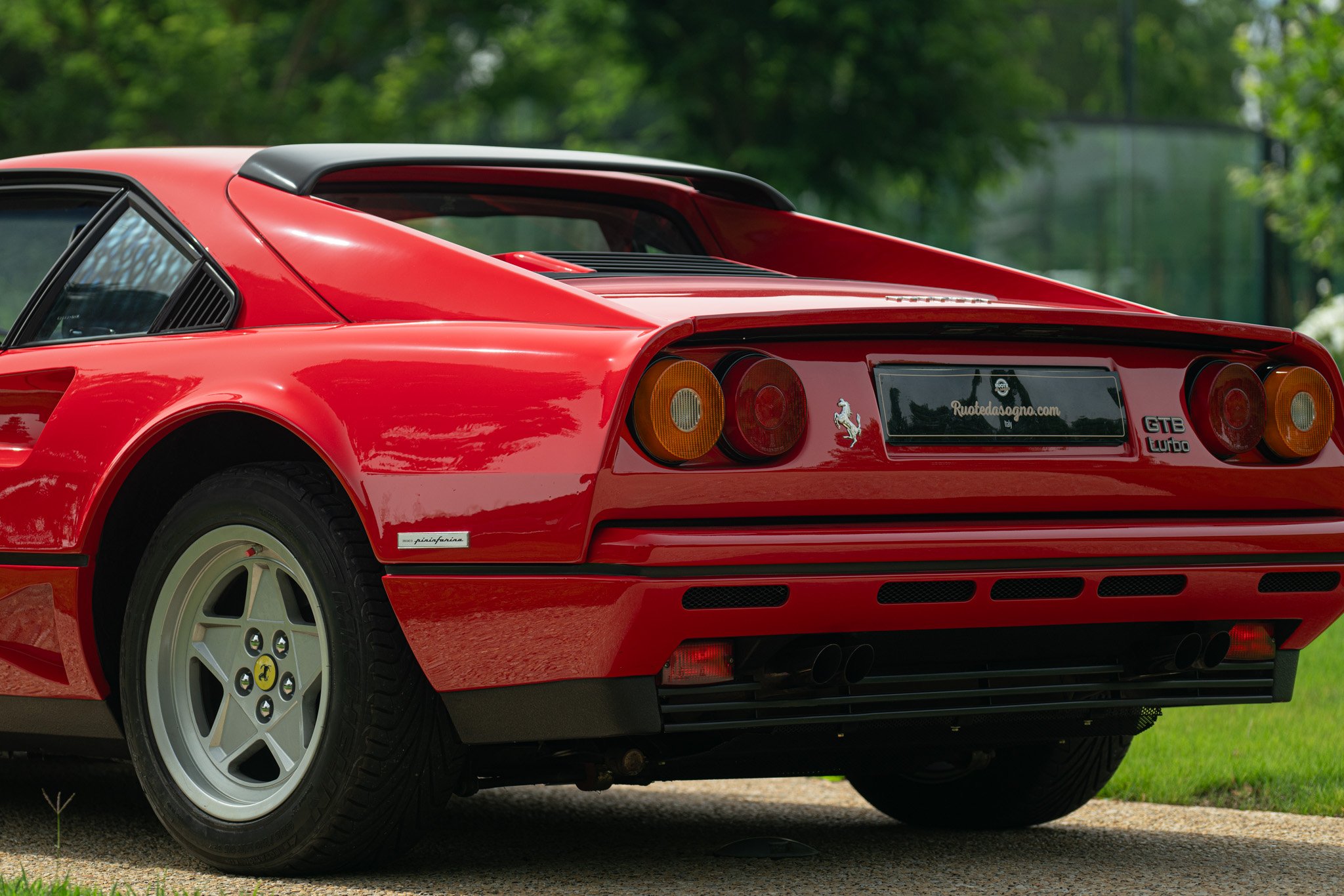 Ferrari 208 GTB TURBO 