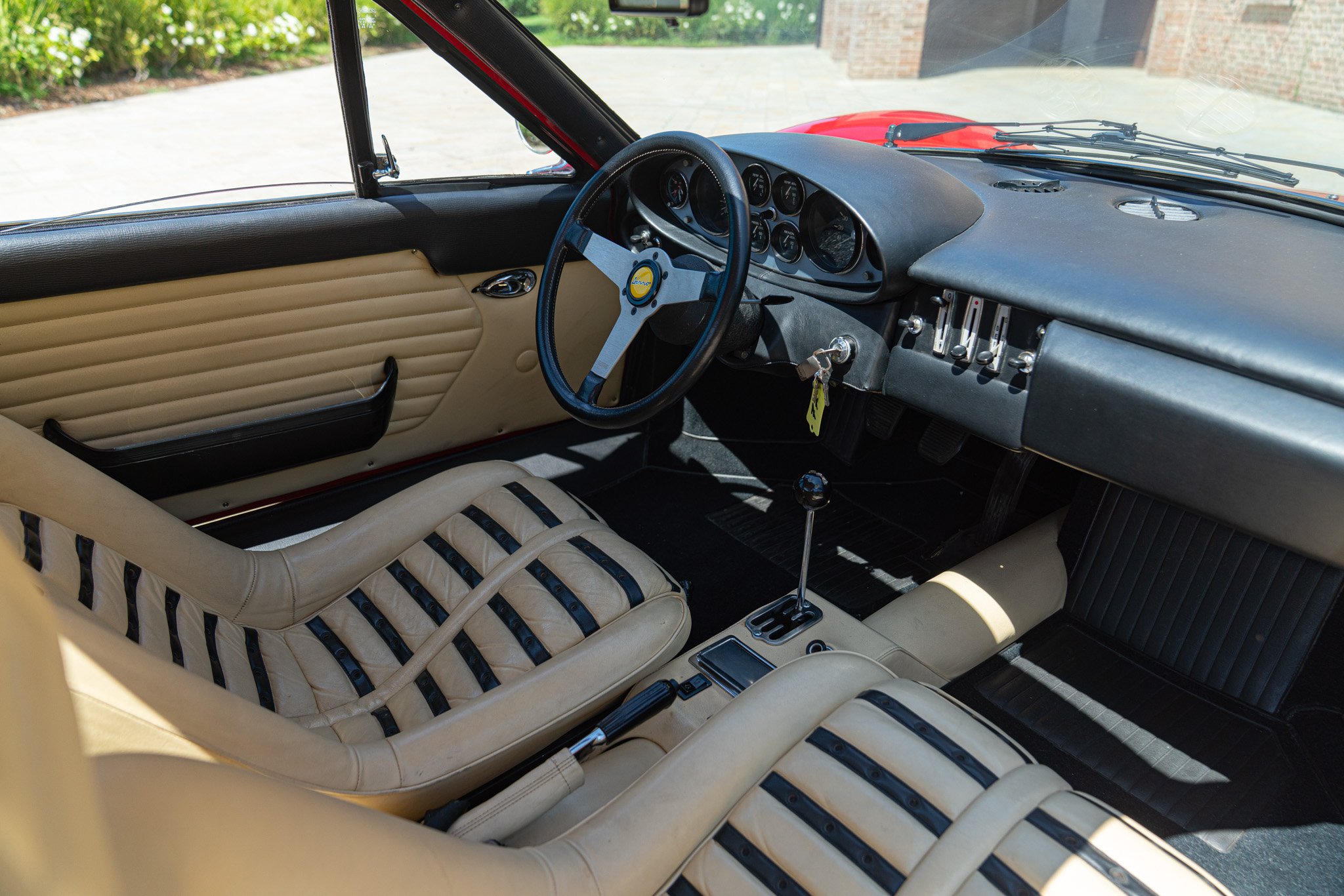 Ferrari DINO 246 GT 
