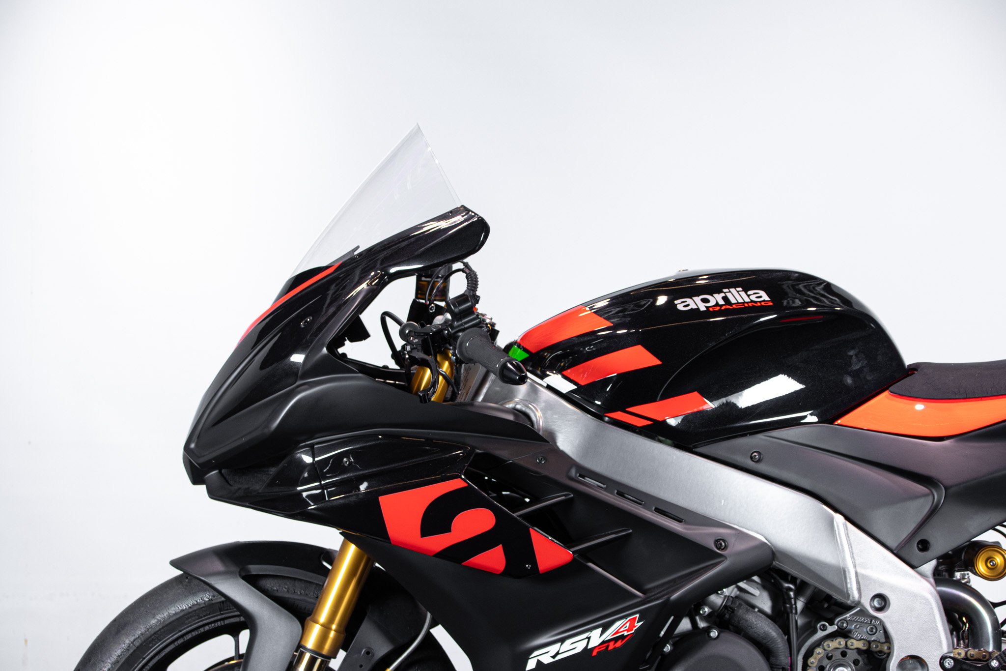 Aprilia RSV4 FACTORY WORKS 