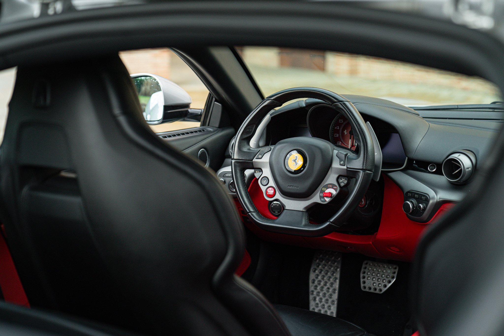 Ferrari F12 BERLINETTA 