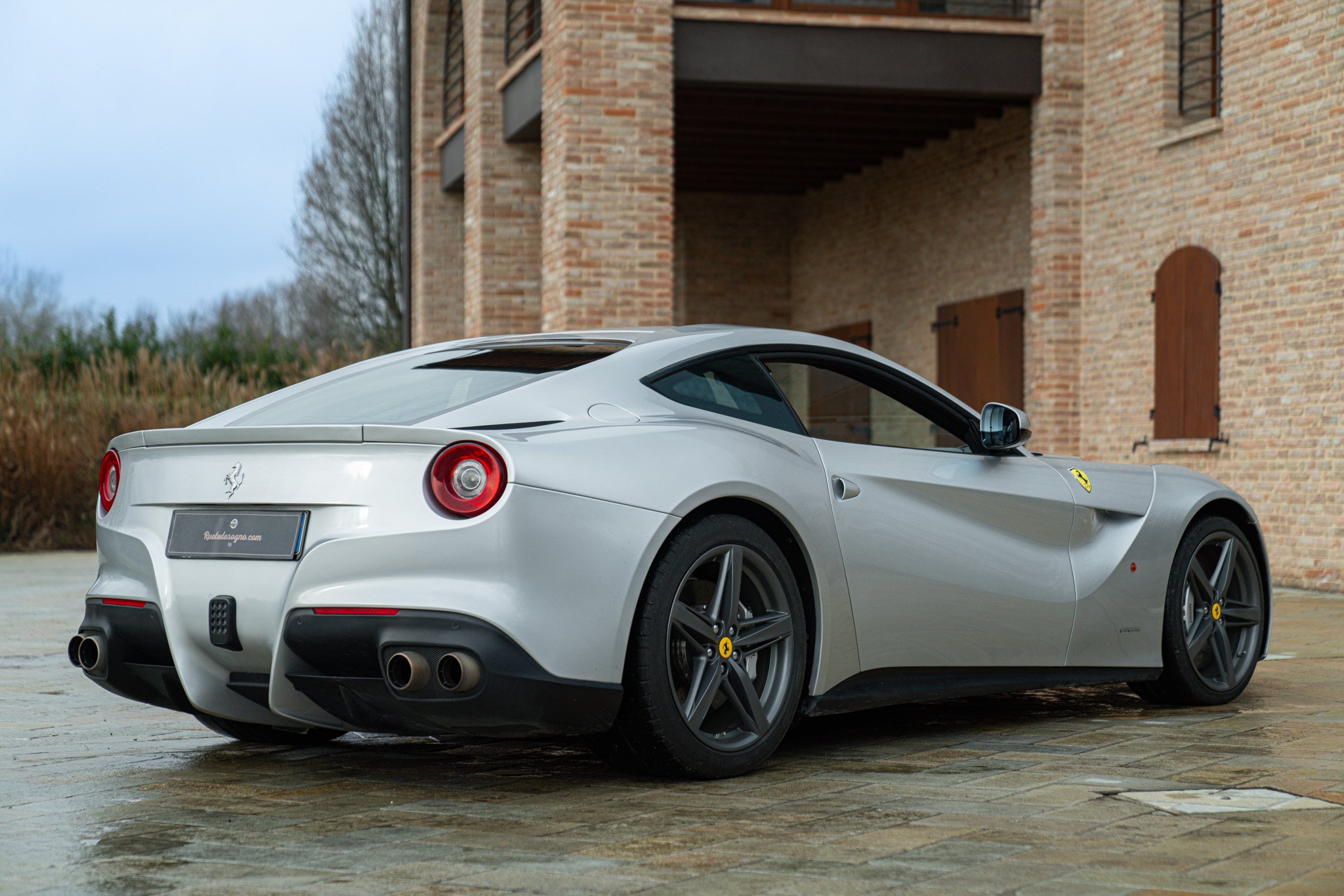 Ferrari F12 BERLINETTA 