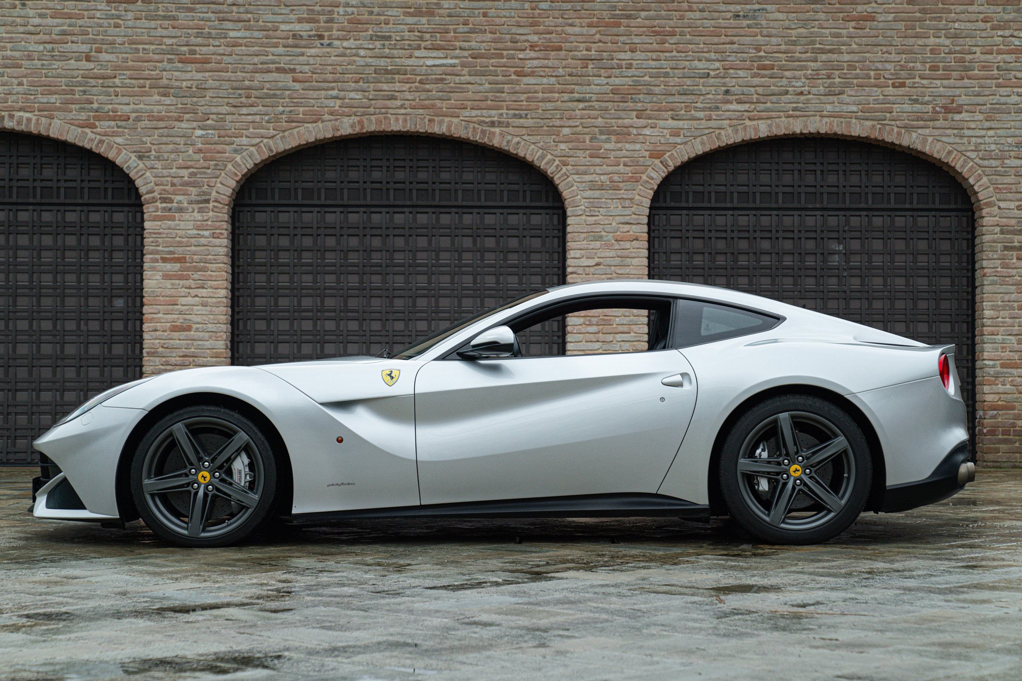 Ferrari F12 BERLINETTA 