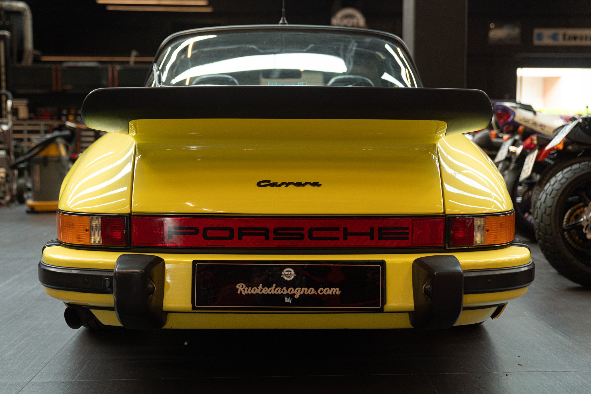 Porsche 911 CARRERA 2.7 SC TARGA 