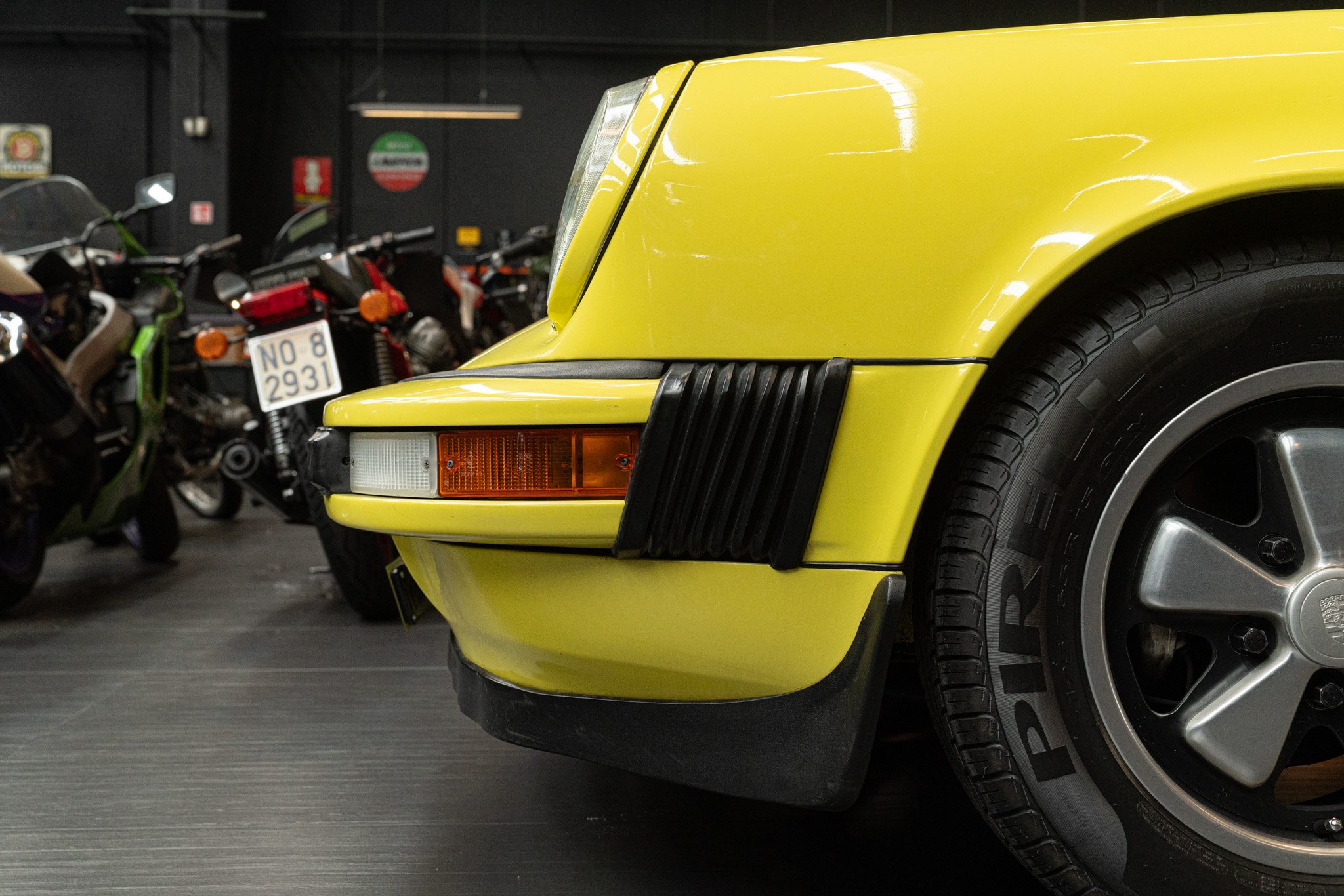 Porsche 911 CARRERA 2.7 SC TARGA 