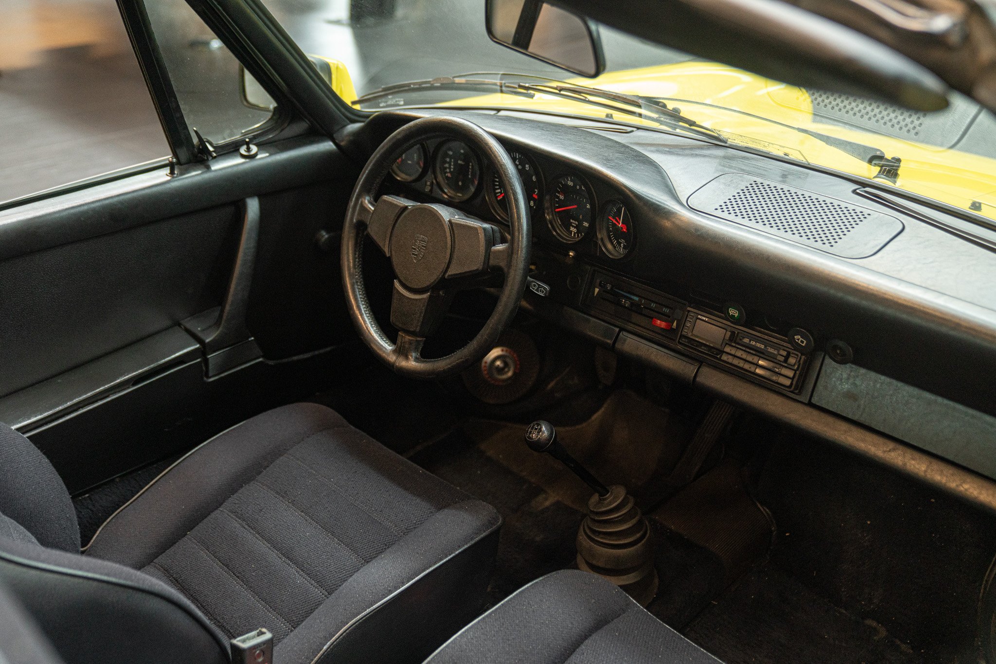 Porsche 911 CARRERA 2.7 SC TARGA 