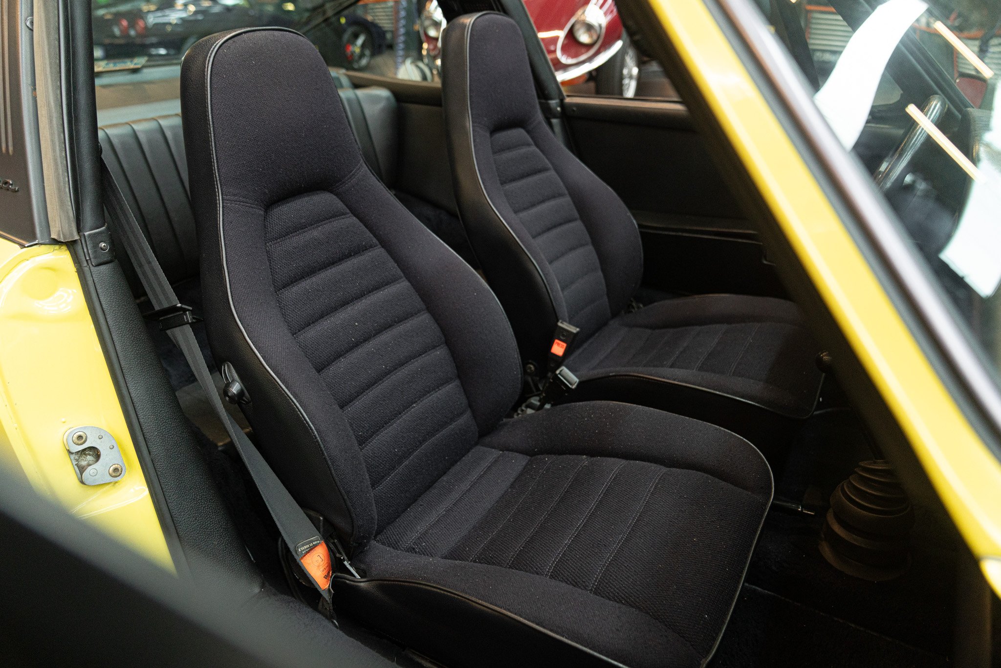 Porsche 911 CARRERA 2.7 SC TARGA 