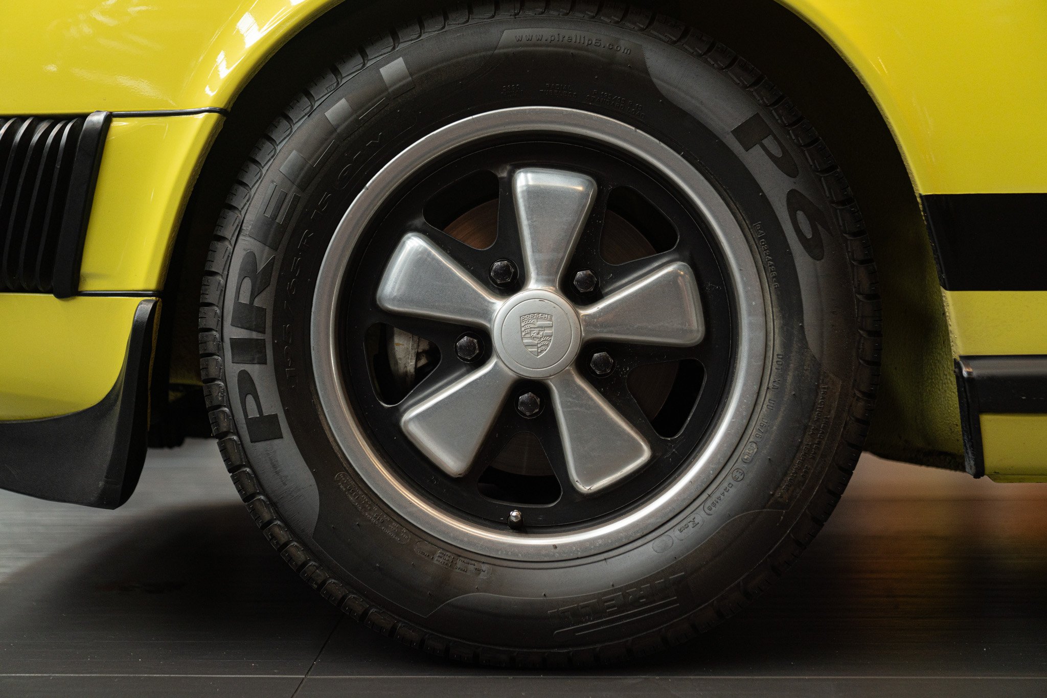 Porsche 911 CARRERA 2.7 SC TARGA 