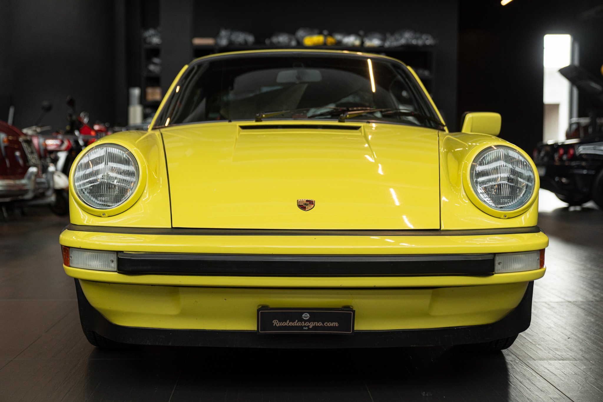 Porsche 911 CARRERA 2.7 SC TARGA 
