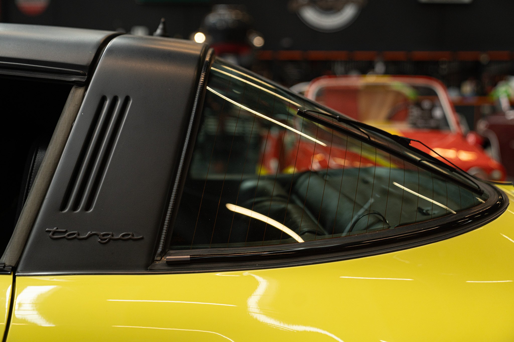 Porsche 911 CARRERA 2.7 SC TARGA 
