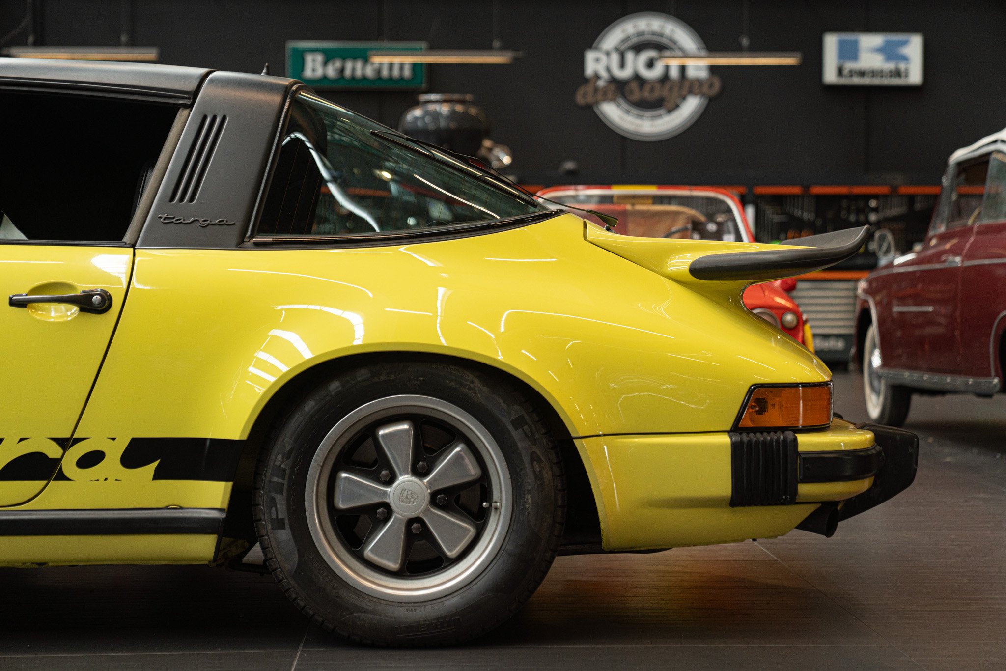 Porsche 911 CARRERA 2.7 SC TARGA 