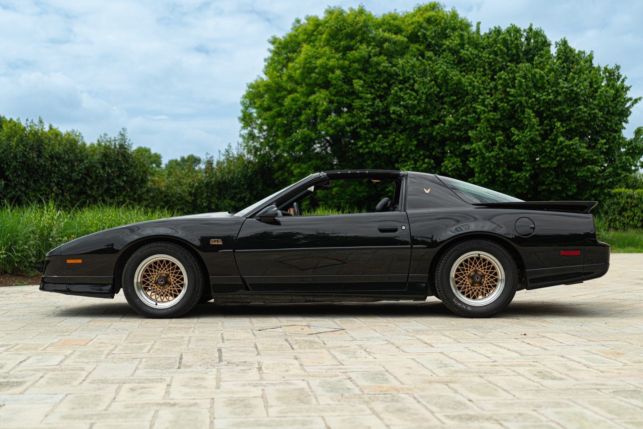 Pontiac FIREBIRD TRANS-AM 