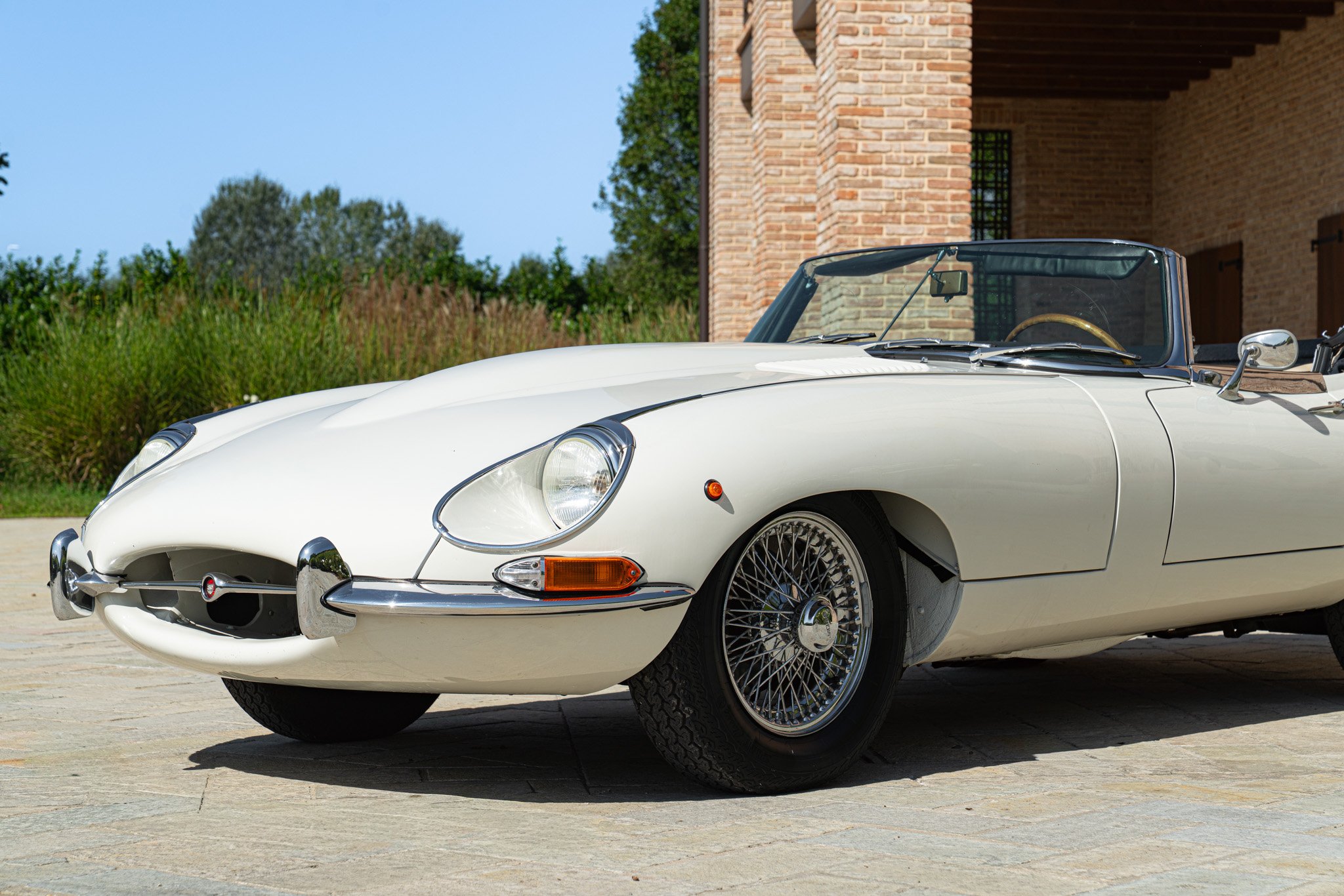 Jaguar E-TYPE I° SERIE 4.2 ROADSTER 