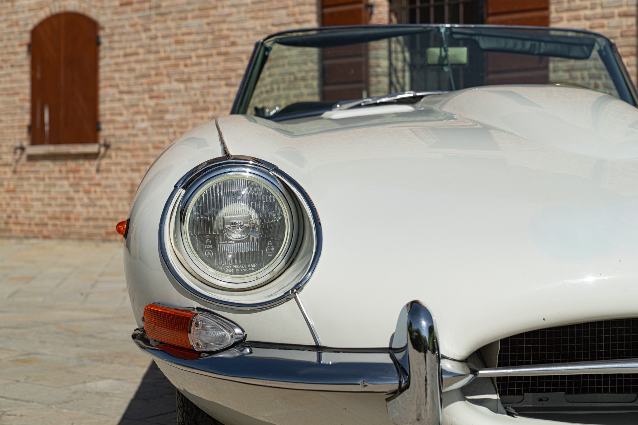 Jaguar E-TYPE I° SERIE 4.2 ROADSTER 