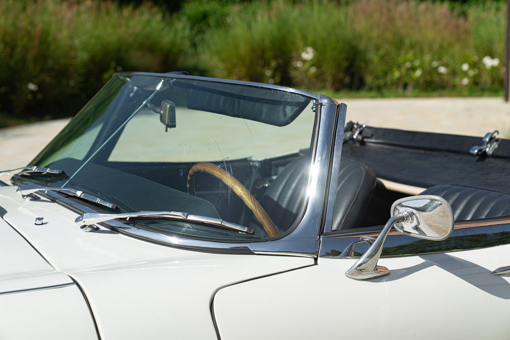 Jaguar E-TYPE I° SERIE 4.2 ROADSTER 