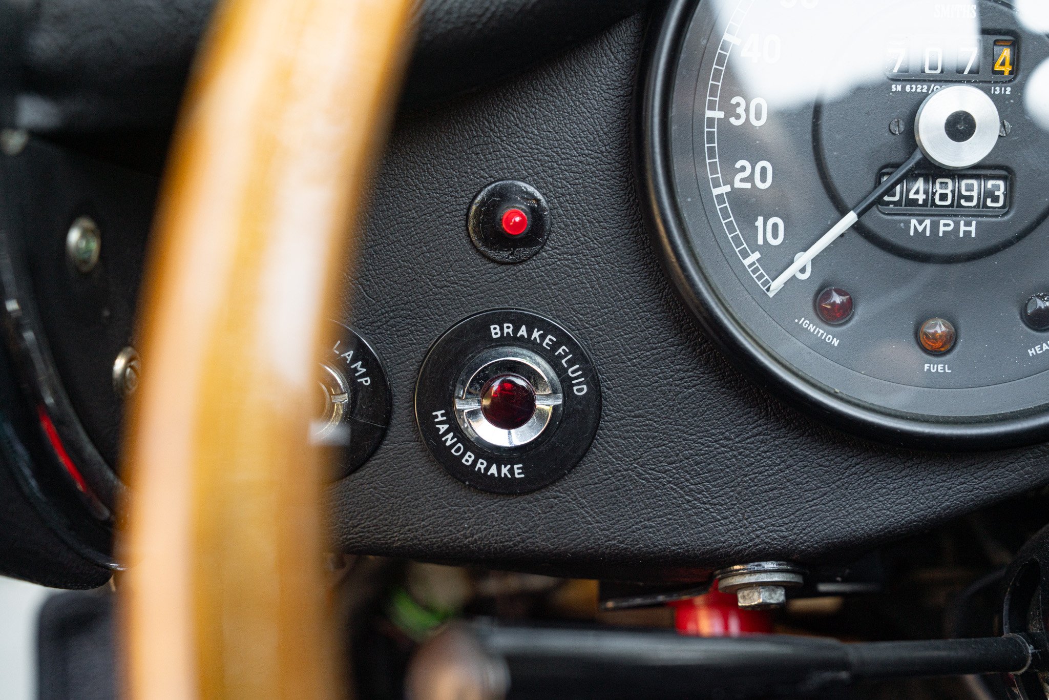 Jaguar E-TYPE I° SERIE 4.2 ROADSTER 