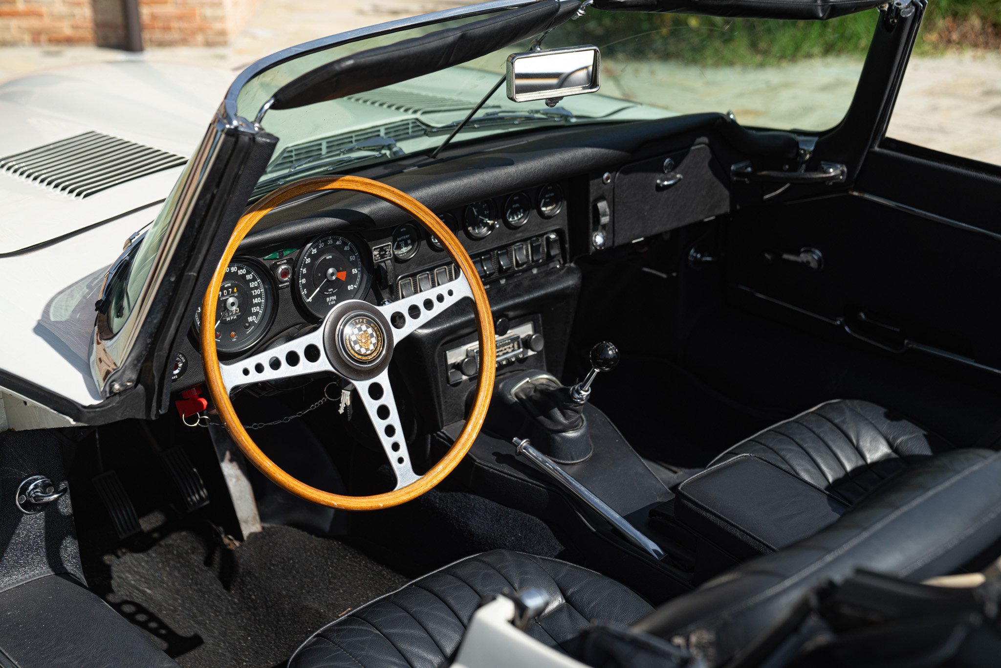 Jaguar E-TYPE I° SERIE 4.2 ROADSTER 