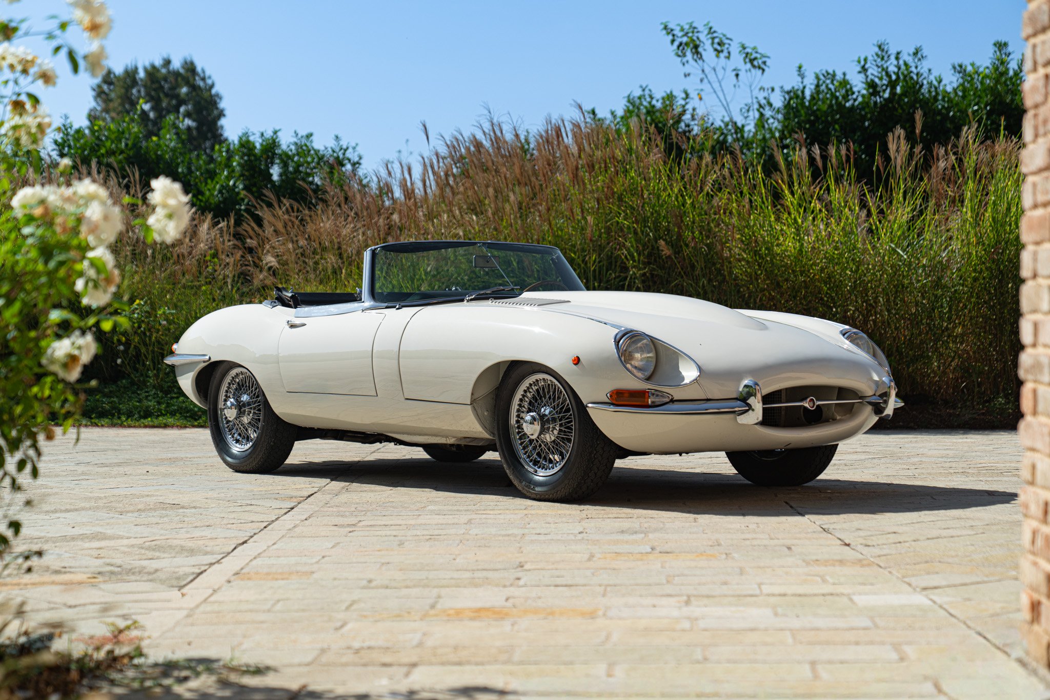 Jaguar E-TYPE I° SERIE 4.2 ROADSTER 