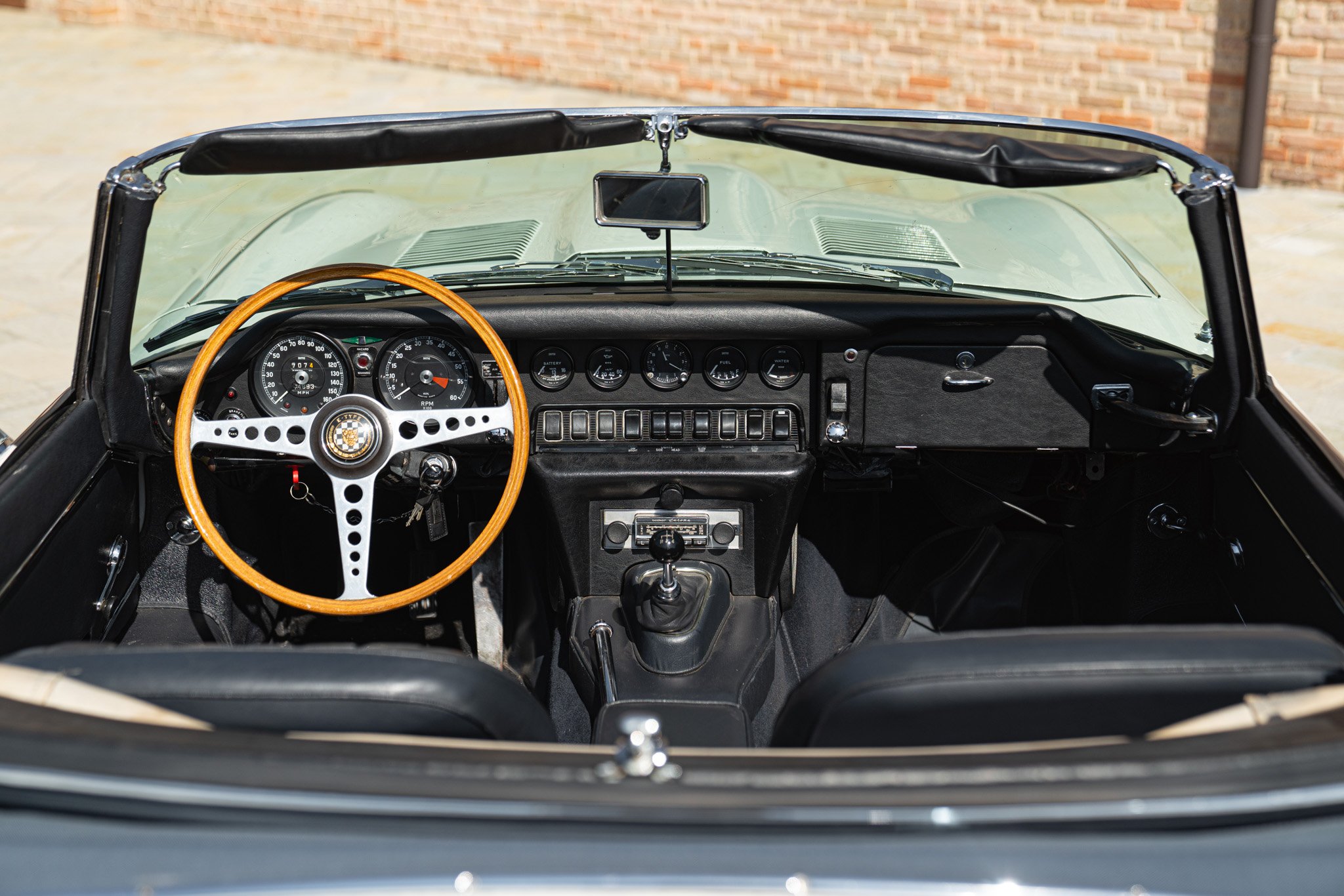 Jaguar E-TYPE I° SERIE 4.2 ROADSTER 