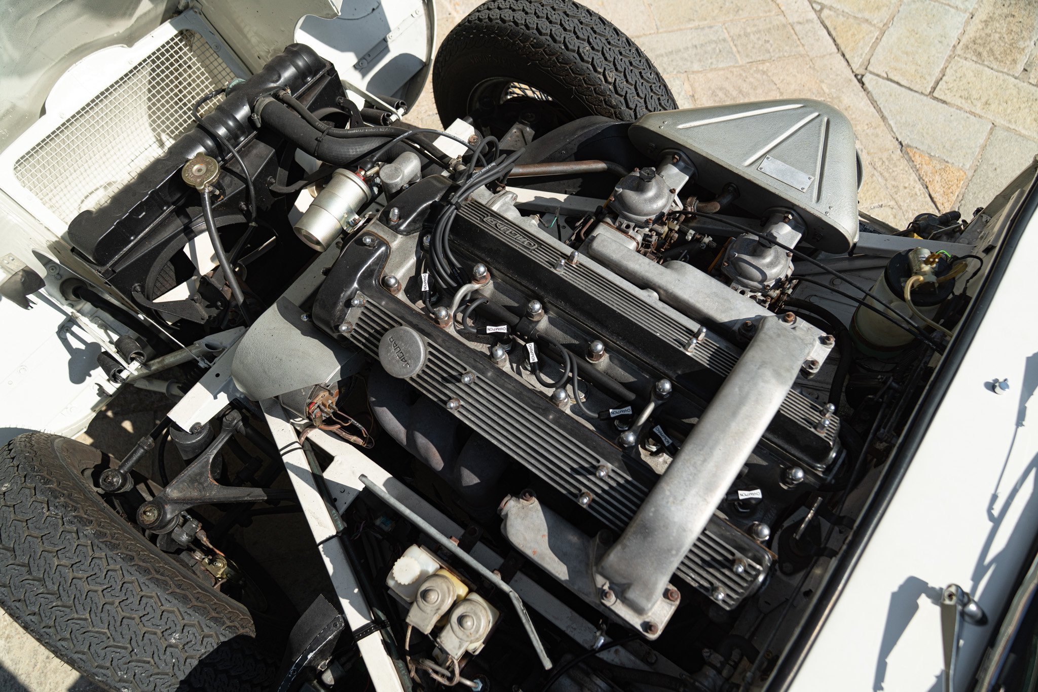 Jaguar E-TYPE I° SERIE 4.2 ROADSTER 