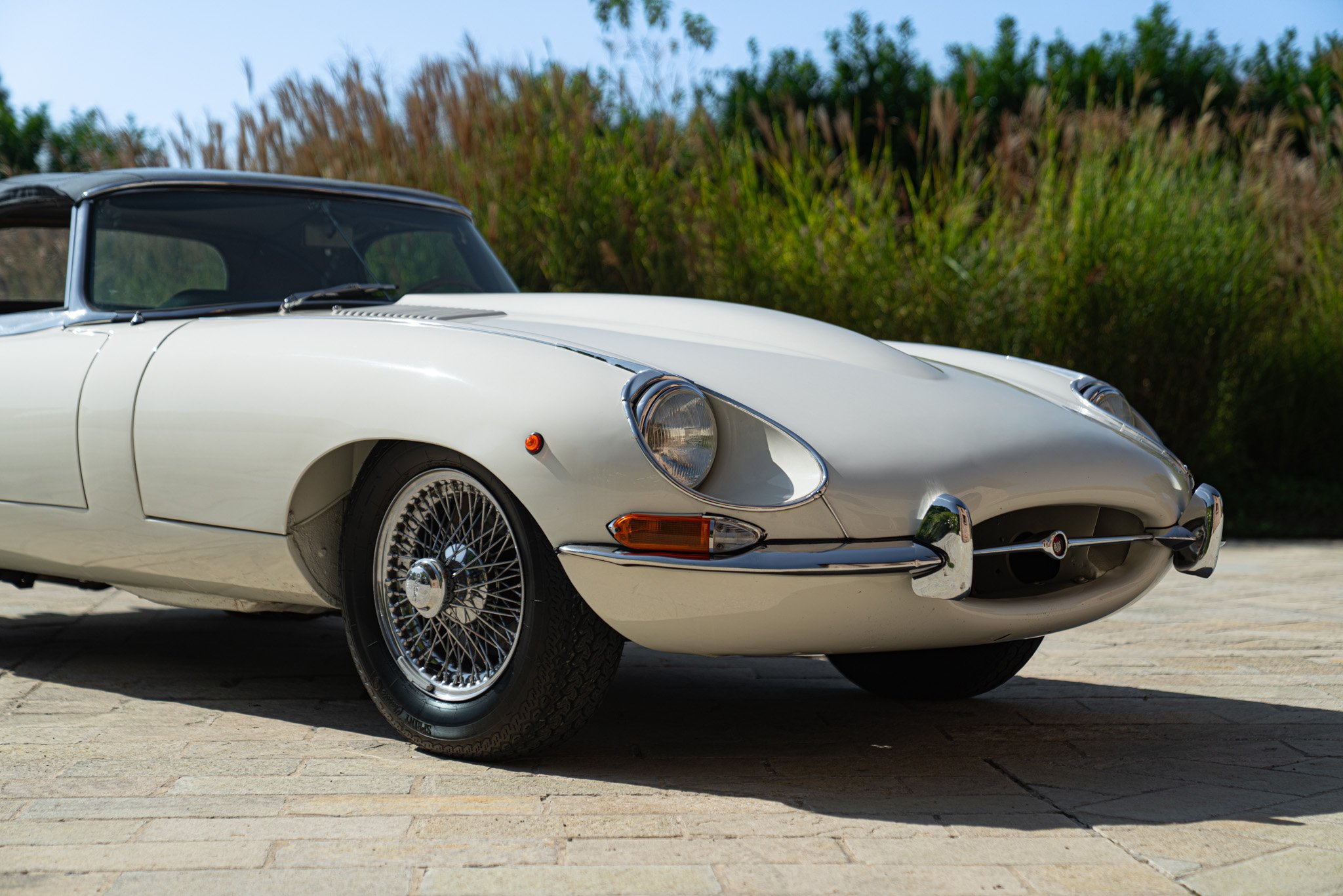 Jaguar E-TYPE I° SERIE 4.2 ROADSTER 