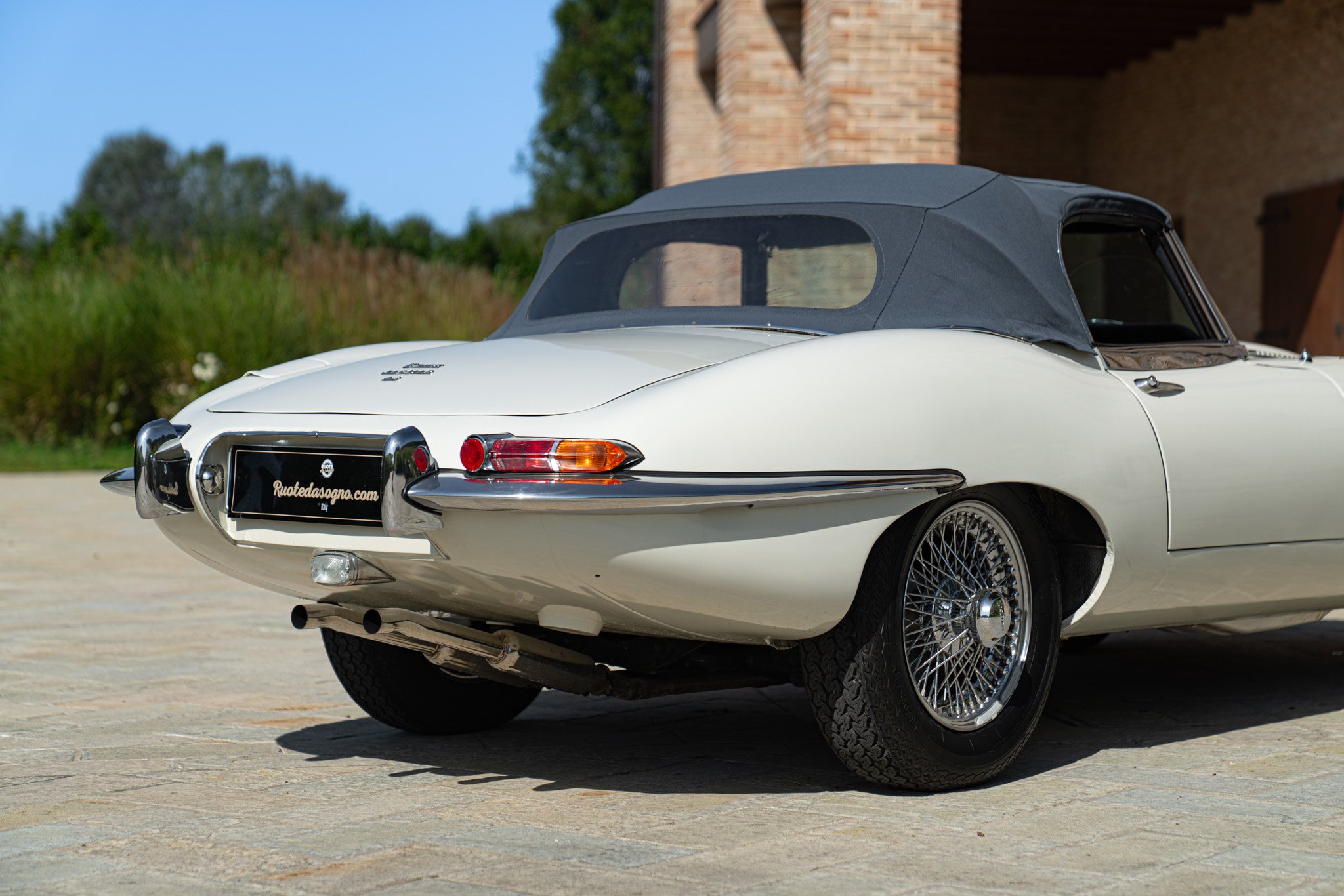 Jaguar E-TYPE I° SERIE 4.2 ROADSTER 