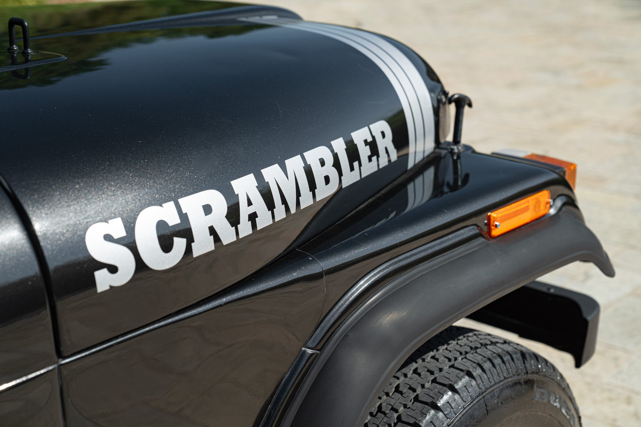 Jeep CJ-8 SCRAMBLER 