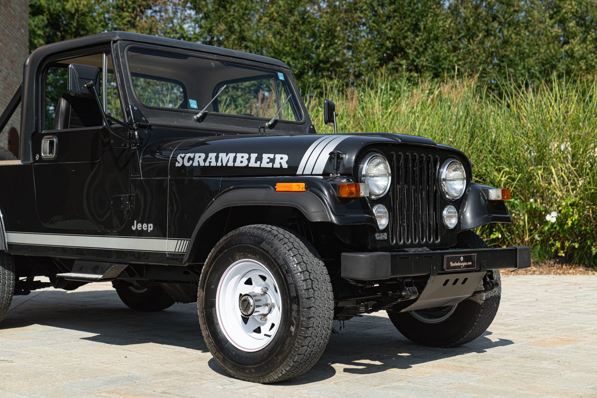 Jeep CJ-8 SCRAMBLER 