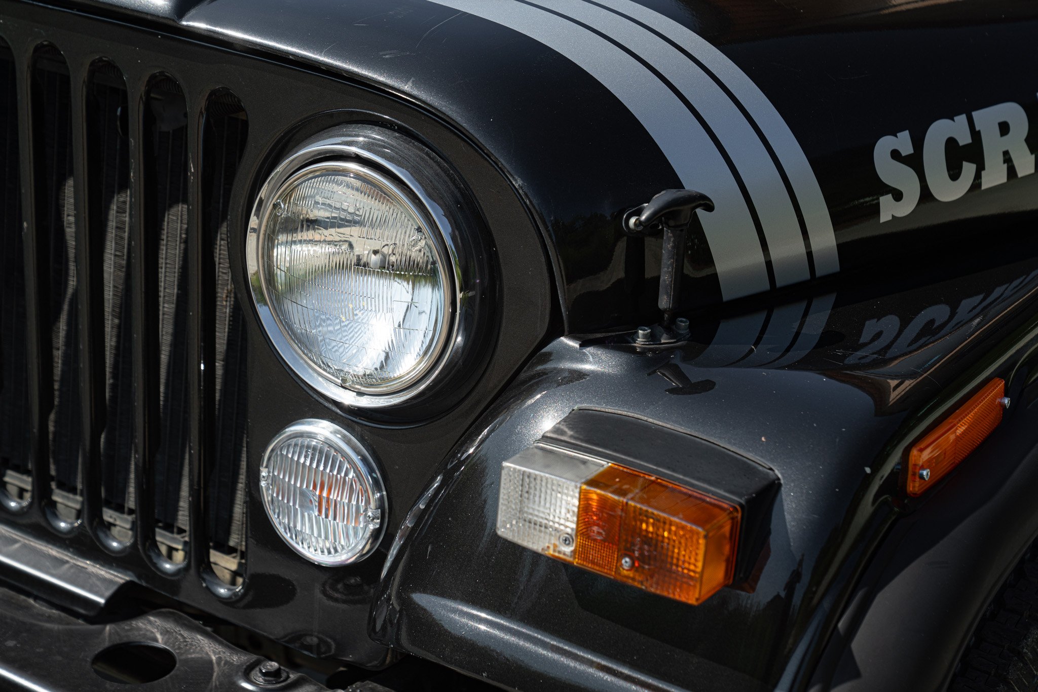 Jeep CJ-8 SCRAMBLER 